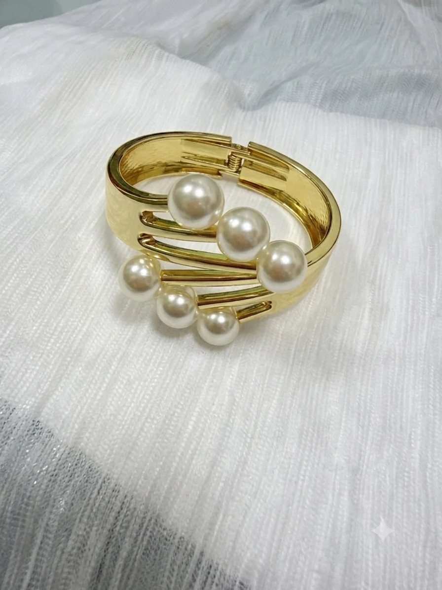 The Pearl Constellation Kada, view 1 of 3