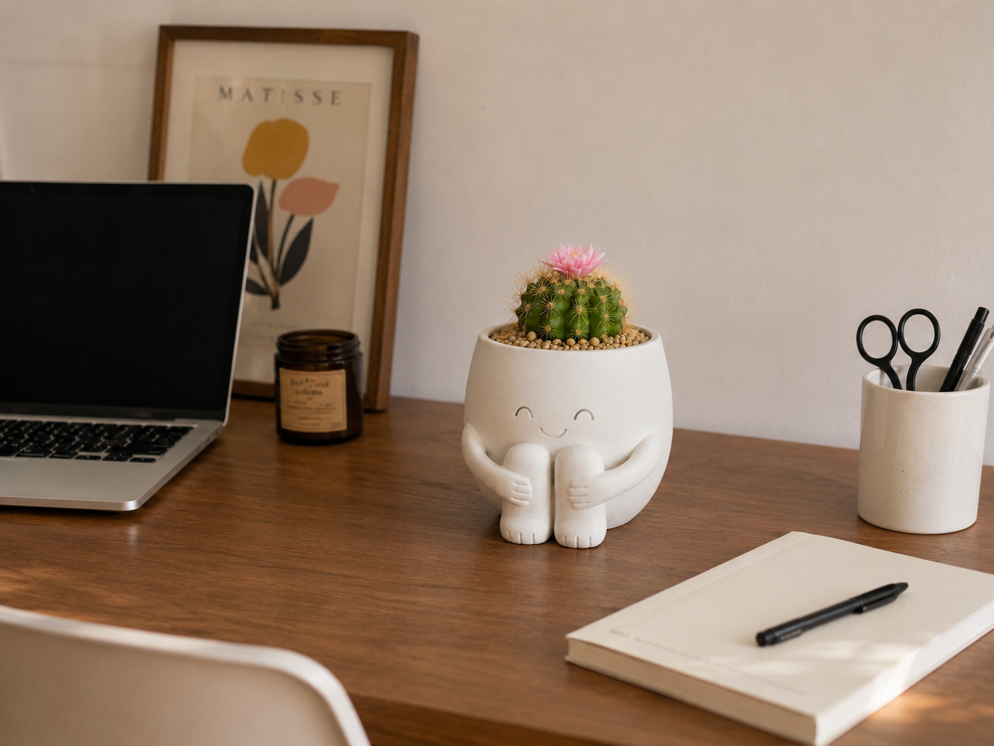Hug Me Planter 3